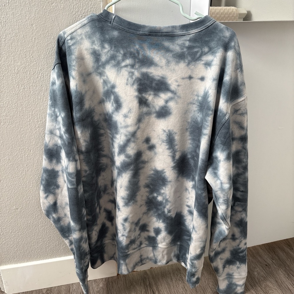 Champion Women's Crewneck Sweater - Blue and White Tie-Dye